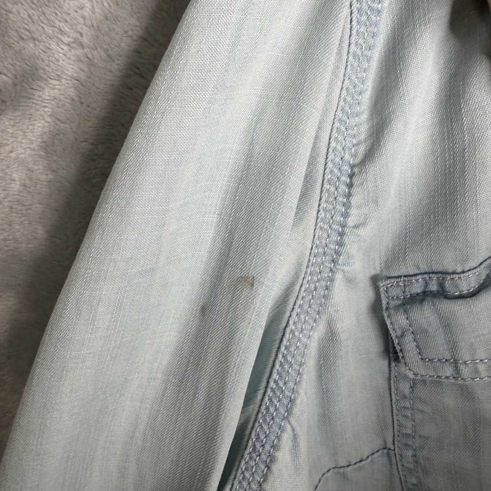 Talbots Chambray Button Up Shirt Womens XL Blue Light Wash Preppy Beach Lyocell - Picture 6 of 9